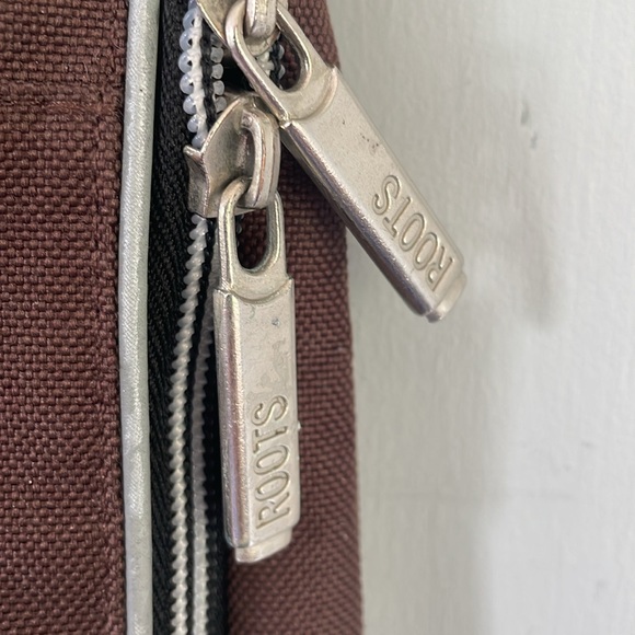 Roots Crossbody Bag Shoulder Bag Brown Beaver Canvas - Picture 4 of 12